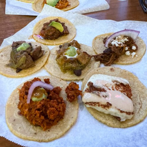 mexican-tacos μεξικάνικα tacos σε μαγαζί στο Λος Άντζελες