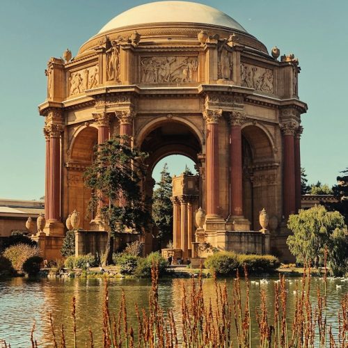 palace-of-fine-arts κτήριο ελληνορωμαικής αρχιτεκτονικής στο Σαν Φρανσίσκο στην Καλιφόρνια της Αμερικής
