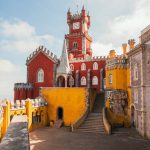 το πολύχρωμο Pena Palace στην Σίντρα