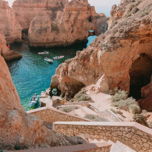 ponta-da-piedate-lagos διάσημη παραλία στο Λάγκος