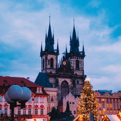 prague-christmas-market-old-town η κεντρική Χριστουγεννιάτικη αγορά στην Πράγα