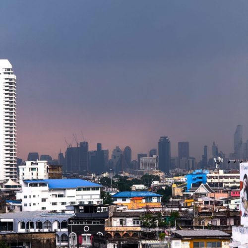 bangkok-sunset Ηλιοβασίλεμα στην Μπανγκόκ με σύννεφα