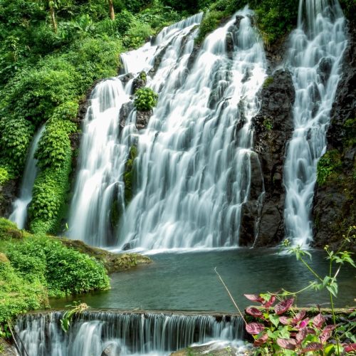 ubud-waterfall καταρράκτης στο Μπαλί