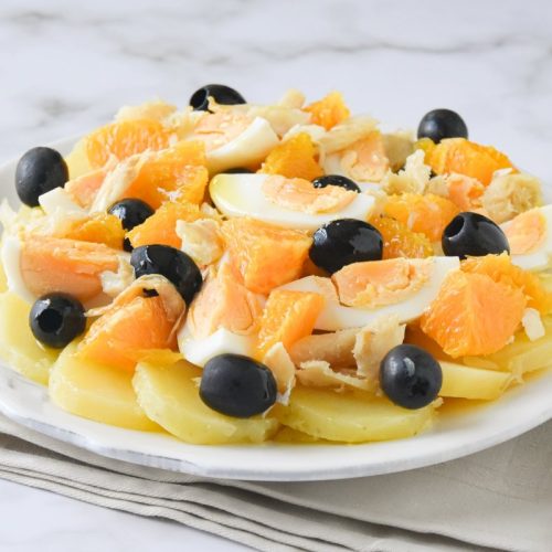 ensalada-malaguena σαλάτα με πορτοκάλι και πατάτες στη Μάλαγα